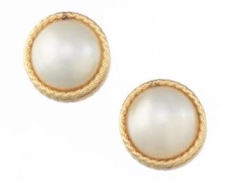 Ladies Mabe Pearl and Gold Earrings 