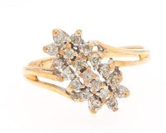 Ladies Retro Gold and Diamond Cluster Ring 