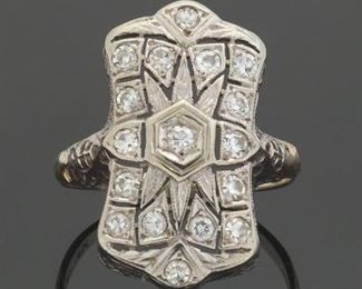 Ladies Victorian Gold and Diamond Ring 