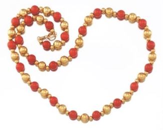 Ladies Vintage Italian Gold and Coral Bead Necklace 