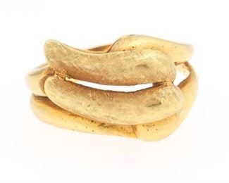 Ladies Vintage Italian Gold Scroll Ring with Byzantine Finish 