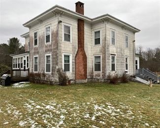 249 S. Granby Rd., Fulton