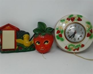 Vintage String Holders Strawberry Festival