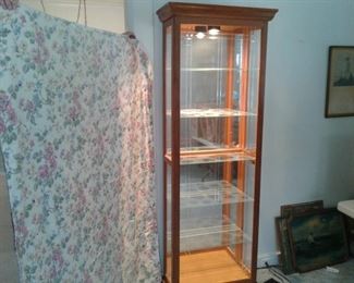 Lighted Display/Curio Cabinet (Lot 2 of 2)