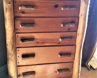 RUSTIC LOG CHEST OF DRAWERS