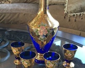 STUNNING HAND PAINTED EGYPTIAN GLASS DECANTER AND GLASSES