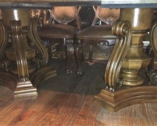 GORGEOUS FORMAL DINING TABLE, 6 CHAIRS (2 ARE CAPTAIN) AND TWO LEAFS.