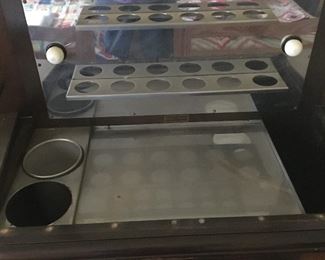 GORGEOUS ANTIQUE RADIO WITH BAR ON TOP AND WE HAVE THE GLASSES