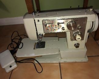 Sewing machine stretch