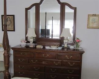 Cherry dresser & mirror; pair of very pretty old lamps