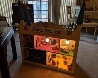 Vintage Petite Princess store display (needs one new bulb and comes complete with glass front)