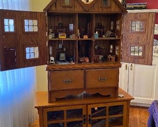 OAK DOLL HOUSE FROM BATH ENGLAND WITH INCREDIBLE DETAIL INSIDE AND OUT