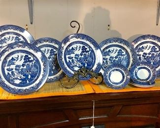WILLOW BLUE (Georgian Shape) by Churchill, England, 12 Pieces Total