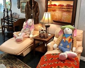 Pair of Vintage BRADINGTON YOUNG FURN. CO., Hickory, NC, Genuine Leather Chaise Lounges and 2 Stuffed Rabbits