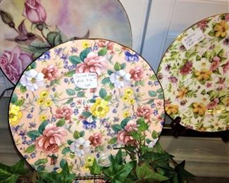 Floral  plates