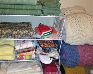 Placemats and throws