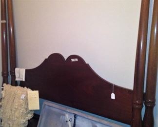 Queen poster headboard and footboard