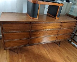 $250 Triple dresser