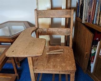 $10 Vintage school desk