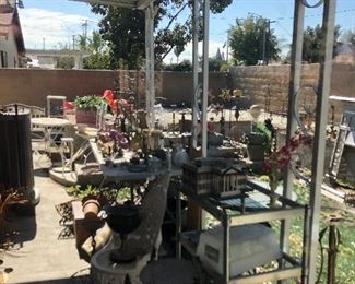 Misc metal garden decor