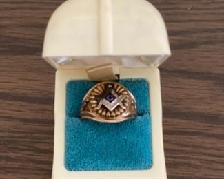 10K gold Masonic ring