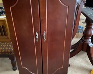 Jewelry case