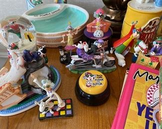 Maxine items