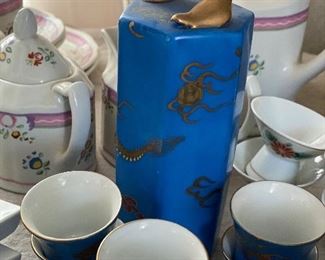 Vintage Saki set