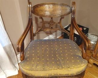 Gorgeous antique chair $150.00