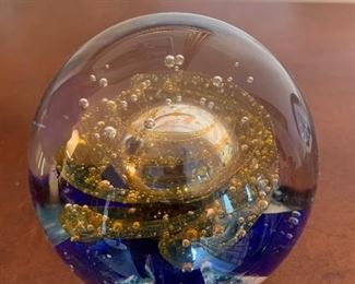 Amulet paperweight
