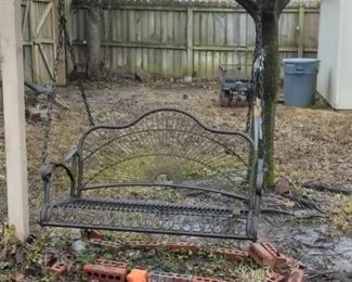 Detachable metal swing. Frame is not for sale.