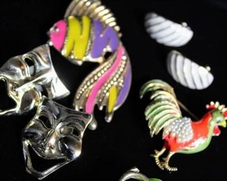 Golden Accents Jewelry Lot of 5 Pieces