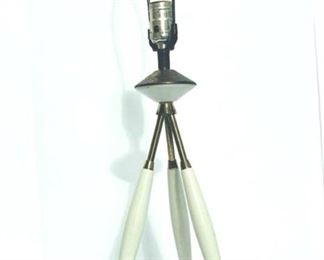 Vintage Mid-century Modern Tripod Lamp