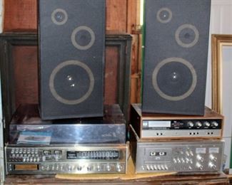 Vintage Emerson & Vintage Studio Standard by Fisher and Fisher 420 Stereo Equipment with Speakers