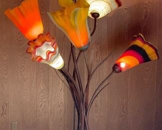 6.5ft Rustic Art Glass Floral Lamp 80x54x54in HxWxD