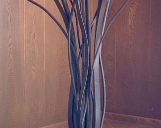 6.5ft Rustic Art Glass Floral Lamp 80x54x54in HxWxD