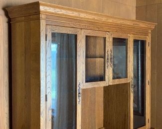 Mission Oak Hutch/Breakfront 84x74.5x20in HxWxD