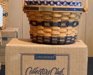Longaberger 1998 Apple Basket Miniature W/ box
