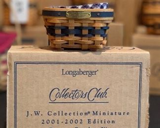 Longaberger 2001-2002 Berry Basket Miniature