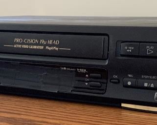 JVC VHS VCR HR-VP646U		
