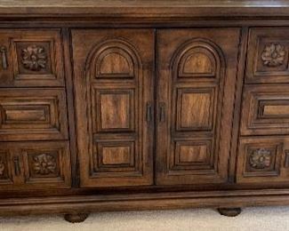 Vintage Walnut Long Dresser w/ Mirror 31x78x21.5in HxWxD