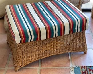 Oversized Wicker Rattan Accent Chair w/ Ottoman 37x36x40in HxWxD