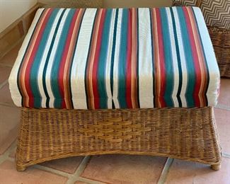 Oversized Wicker Rattan Accent Chair w/ Ottoman 37x36x40in HxWxD