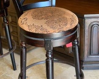 3pc Swivel Barstools Counter Height Chairs 45x18x20in seat height: 31in HxWxD