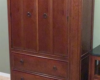 Thomasville Cherry Wardrobe Dresser 66.5x43x20in HxWxD