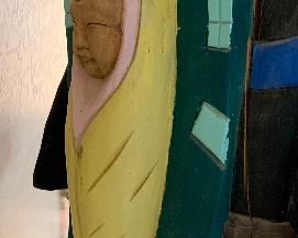 Life-size Carved wood Cigar Store Indian Woman w/ papoose	70x19x16in	HxWxD

