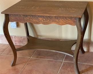 Antique Larkin Furniture Quarter Sawn Oak Library Table	28x37x24in	HxWxD
