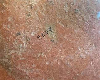 primitive Native American pottery Pot	6in H x 5.5in Diameter	
