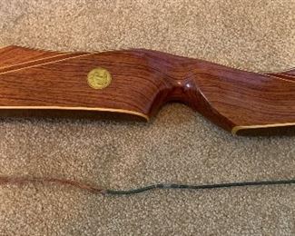 1966 Bear Kodiak Recurve Bow	60in	
