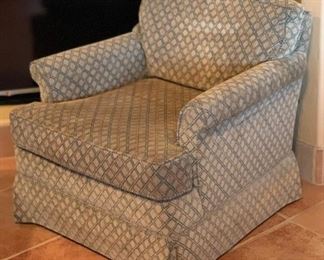 Masco furnishings padded swivel chair #2	30x32x32in	HxWxD
